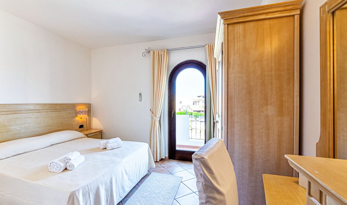 nexus-hotels-residence-hotel-il-faro-di-molara-porto-san-paolo-sardegna-le-camere-13