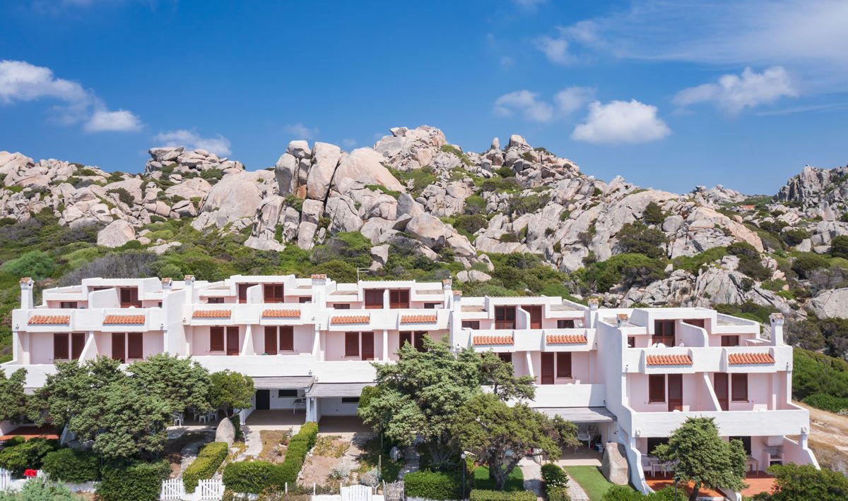 residence baia santa reparata in gallura sardegna appartamenti